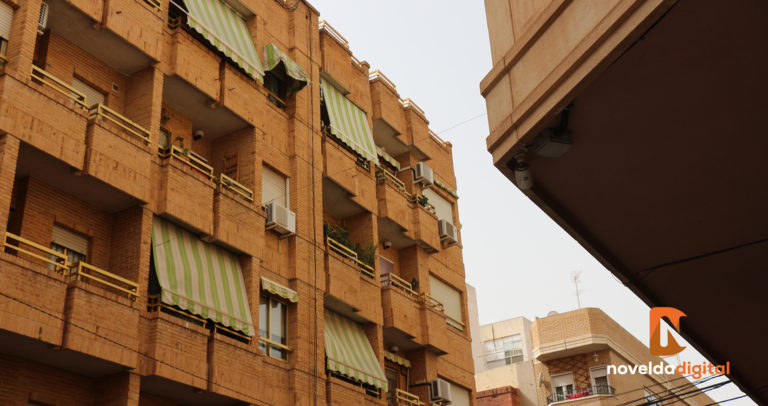 3 de cada 10 inmobiliarias valencianas  vulneran la prohibición de cobrar honorarios a inquilinos