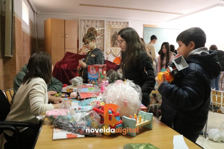 El colegio Padre Dehon realiza una recolecta de juguetes para Reyes