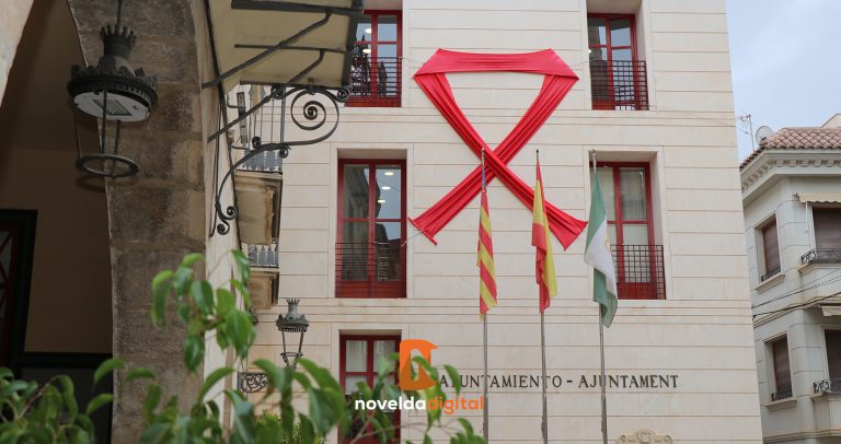 Novelda conmemora el Día Mundial contra el SIDA