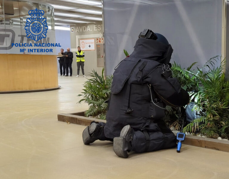 Simulacro de amenaza terrorista en la estación de Luceros