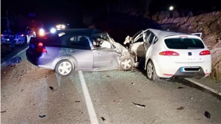 Aparatoso accidente en la carretera de Novelda – La Romana,  CV – 840