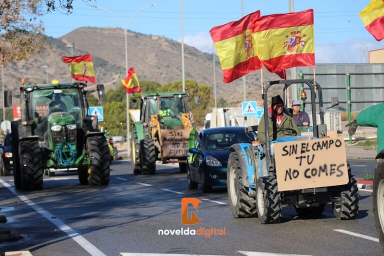 La gran movilización de las organizaciones agrarias valencianas en Alicante cortará simultáneamente las autovías de Murcia y Madrid