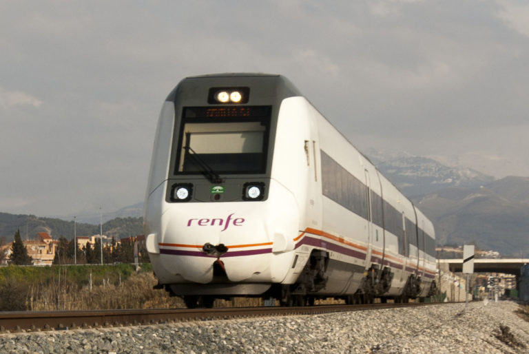 Más de 25 millones de viajeros utilizaron los trenes de Cercanías y Media Distancia de la Comunitat Valenciana durante el año 2023