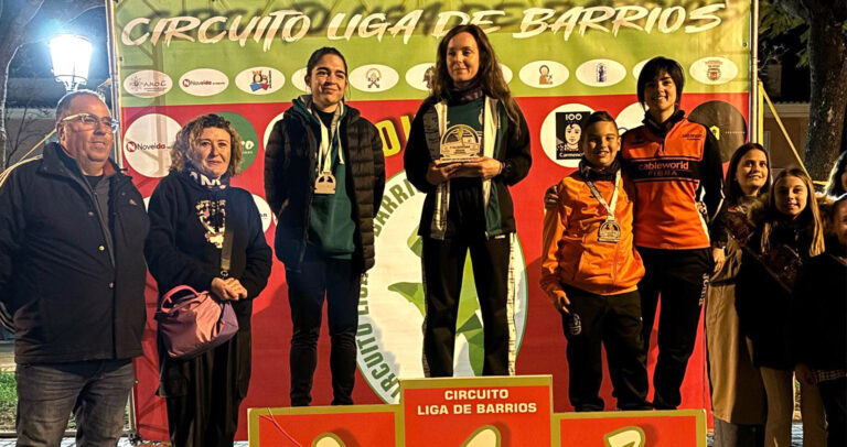 Maite Botella gana la I Carrera de la Dona de Novelda