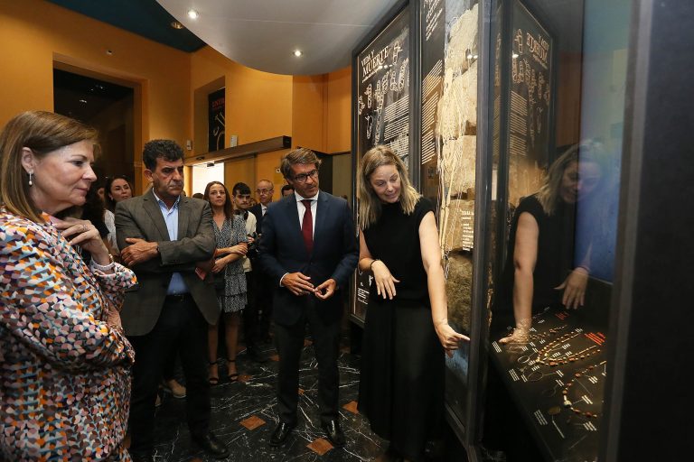 El MARQ expone las joyas funerarias halladas en la necrópolis bizantina del Cabezo del Molino de Rojales