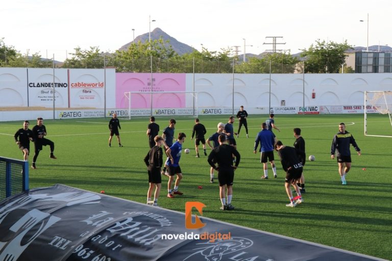 El Novelda Unión CF disputa el 12 de mayo su último partido en casa con opciones de ascenso