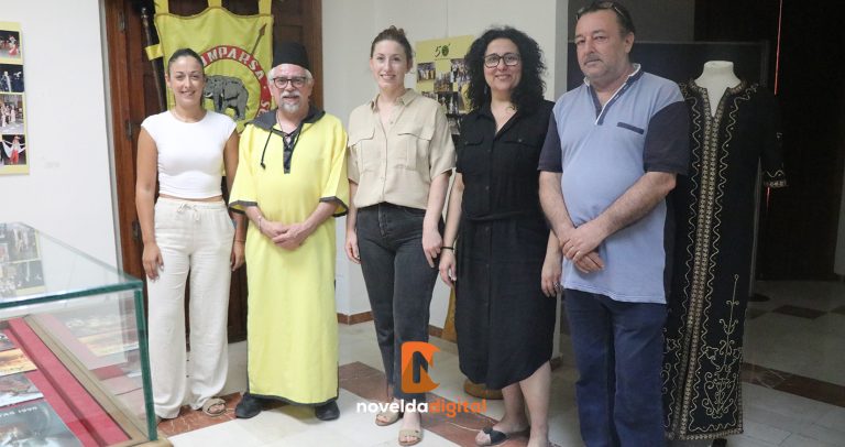 La Comparsa Árabes Omeyas celebra su 50 Aniversario con una formidable Exposición sobre su Fundación
