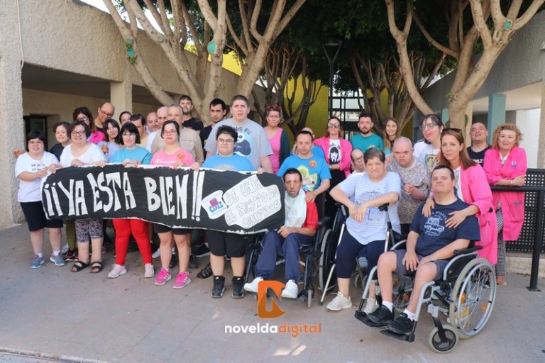 Capaz Novelda se suma al paro reivindicativo para reclamar a la Generalitat los pagos pendientes