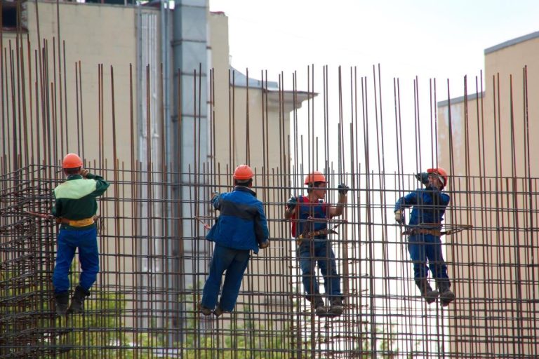 El número de ocupados alcanza las 21.600.000 personas en el segundo trimestre, registrando un nuevo máximo histórico