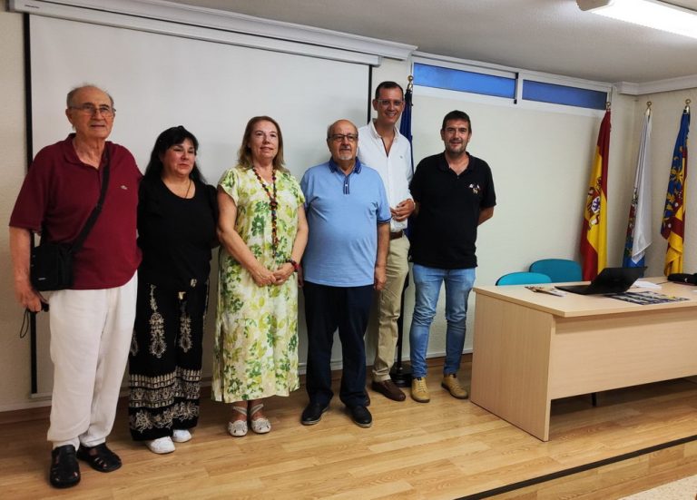 Gran presentación en Alicante del monográfico “100 años de Juana Francés”