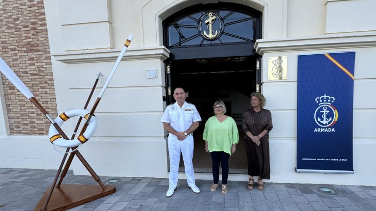 La Armada organiza una “Jura de Bandera” para personal civil en Santa Pola