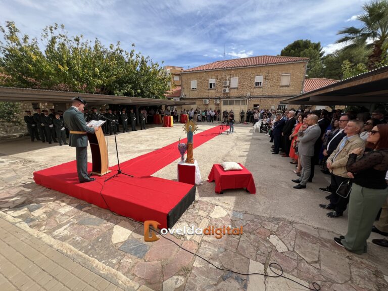 Novelda se une a la celebración de la Hispanidad y rinde homenaje a la patrona de la Guardia Civil